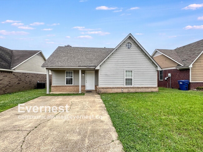 7091 Foxhall Dr