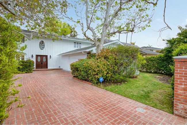 property at 16842 Harkness Cir