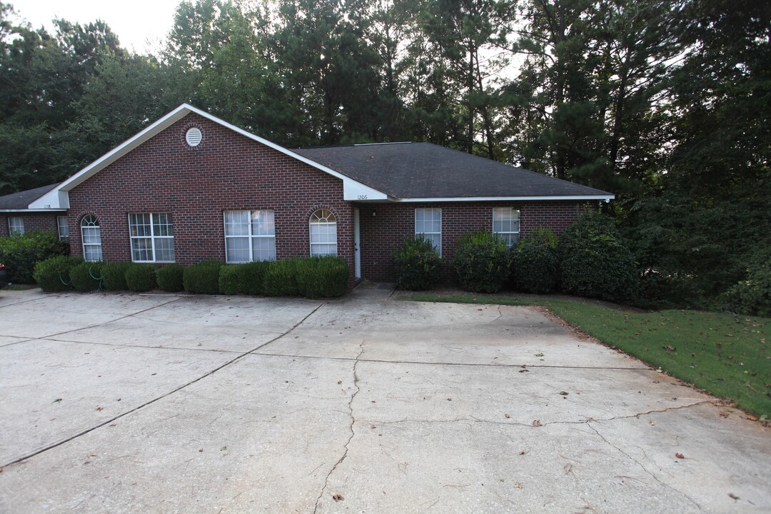 1206 Northstar Ct in Auburn, AL - Building Photo