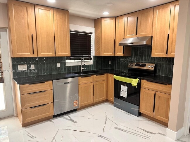 3614 Everglades Rd in Palm Beach Gardens, FL - Building Photo - Building Photo