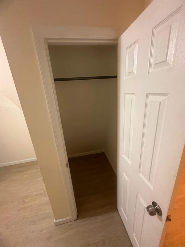 60 S 12th St in Newark, NJ - Foto de edificio - Building Photo