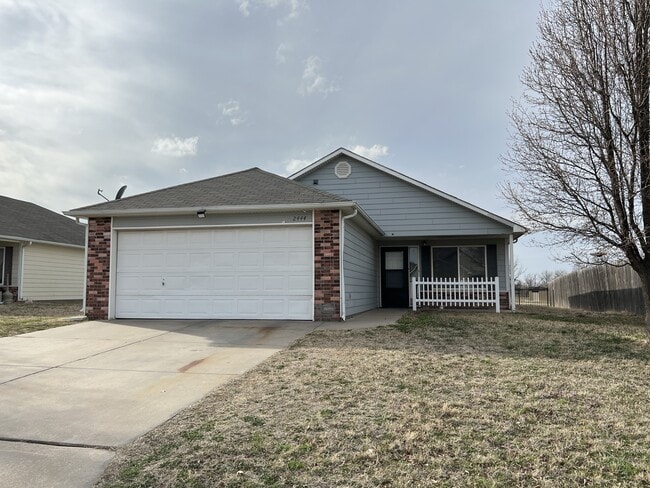 property at 2444 E Conquest St