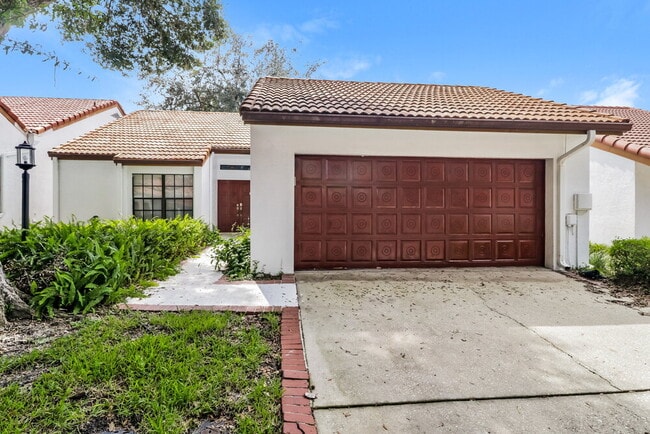 property at 11504 Robles Del Rio Pl