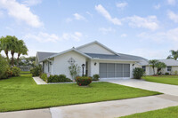 6871 SE Lillian Ct in Stuart, FL - Foto de edificio - Building Photo