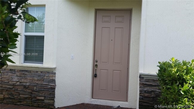 5223 SW 77th Way in Davie, FL - Building Photo - Building Photo