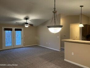 12102 Redspire Drive in Louisville, KY - Building Photo - Building Photo