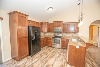 3816 Riley Ct in Jefferson City, MO - Building Photo - Building Photo