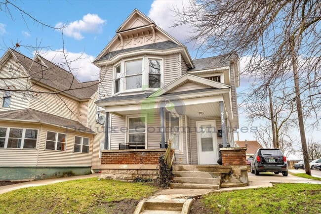 property at 415 Graham St SW