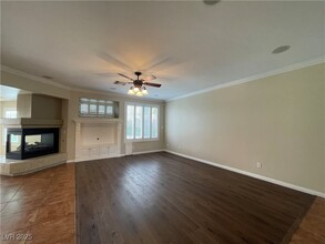 11002 Inverlochy Ct in Las Vegas, NV - Foto de edificio - Building Photo