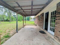 988 Jeffcote Rd photo'