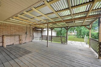 702 Alta Vista Dr in Pasadena, TX - Foto de edificio - Building Photo