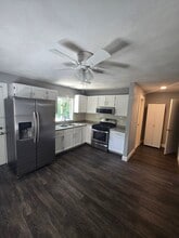 504 Quincy St in Fall River, MA - Building Photo - Building Photo