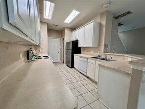 2811 Hackamore Hollow Ln in Houston, TX - Building Photo - Building Photo