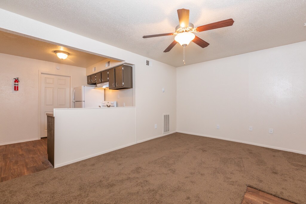 Gant Apartments Commerce, TX Apartments