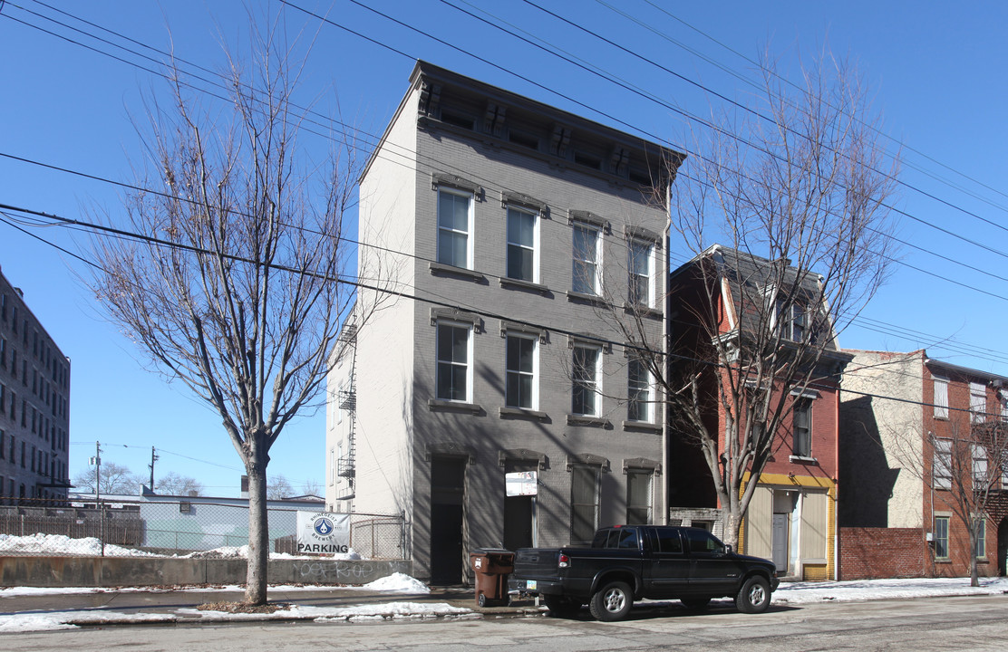 1919 Elm St in Cincinnati, OH - Building Photo