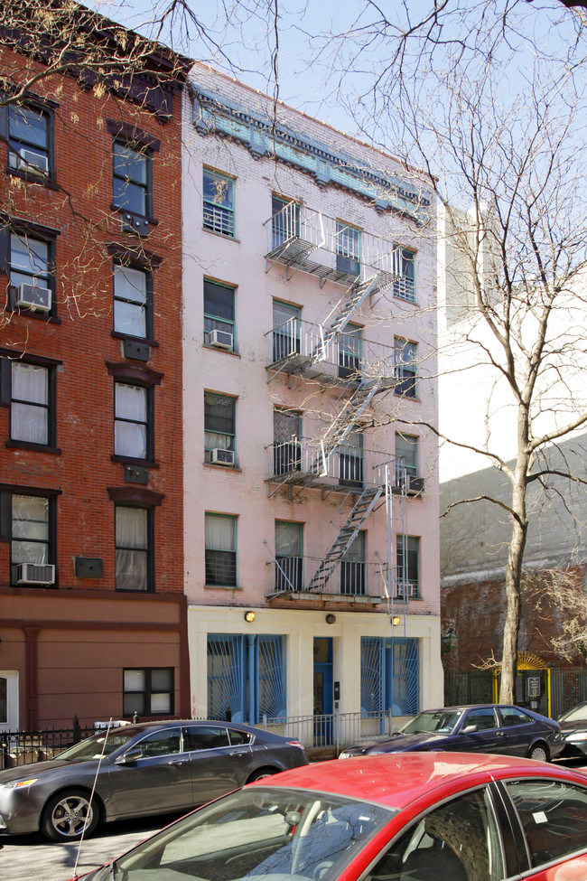 532 E 6th St in New York, NY - Building Photo - Building Photo