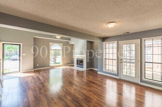 1632 Beaver Trail Dr in Memphis, TN - Building Photo - Building Photo