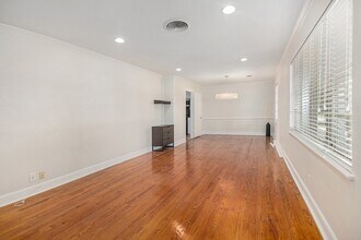 12847 Memorial Dr in Houston, TX - Foto de edificio - Building Photo