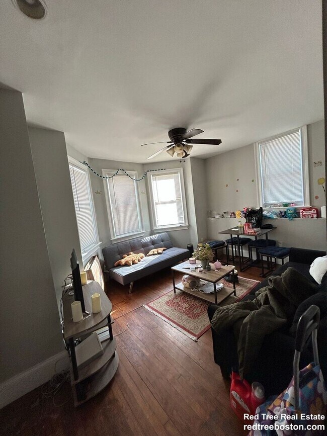 777 Parker St, Unit 1