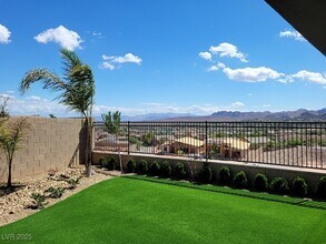 81 Reverie Hts Ave in Henderson, NV - Building Photo - Building Photo