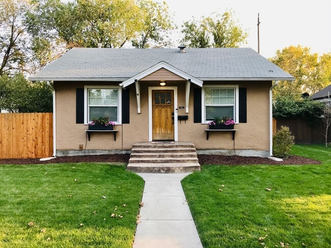 property at 2117 W Jefferson St
