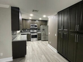 30357 Twain Dr in Menifee, CA - Foto de edificio - Building Photo