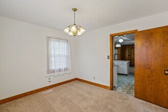 103 Powhatan Dr in Poquoson, VA - Building Photo - Building Photo