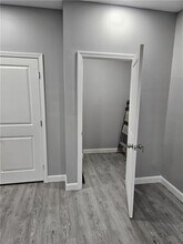 602 WARWICK Ave in Warwick, RI - Foto de edificio - Building Photo