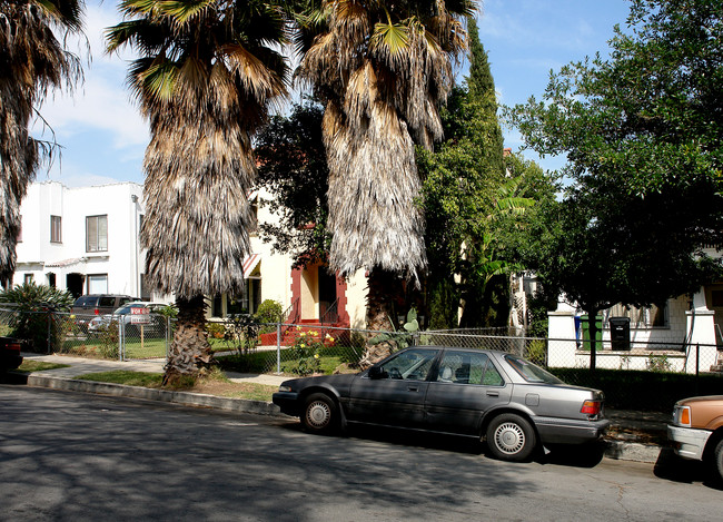 732 N Harvard Blvd in Los Angeles, CA - Building Photo - Building Photo