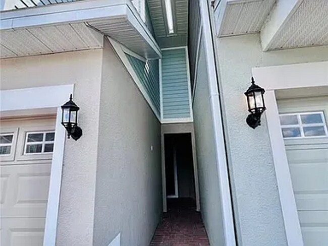 34152 Cinder Wy in Wesley Chapel, FL - Building Photo - Building Photo