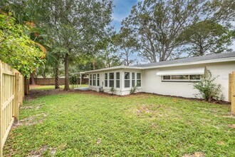 5625 Atlantic Ave N in St. Petersburg, FL - Building Photo - Building Photo
