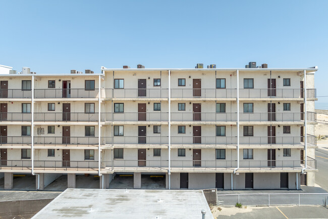 El Conquistator Condominiums in Seaside Heights, NJ - Foto de edificio - Building Photo