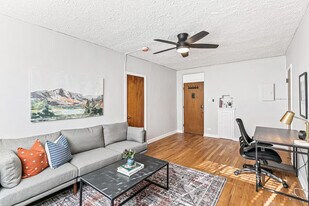 1666 Detroit St in Denver, CO - Building Photo