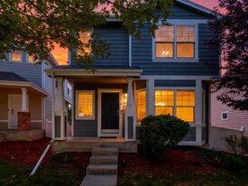 17072 E Wyoming Dr in Aurora, CO - Building Photo