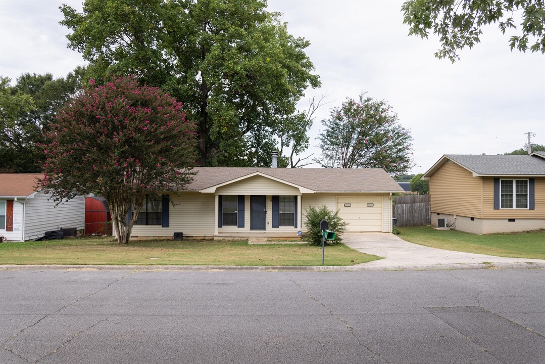 3007 Mulberry Ave in Florence, AL - Foto de edificio