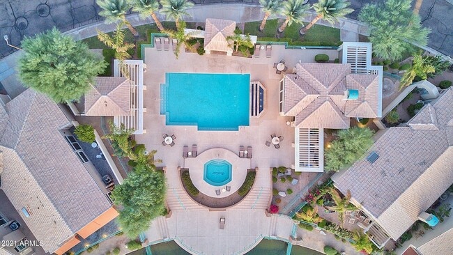 property at 1138 E Amberwood Dr