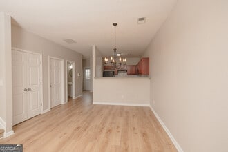 2256 Nicole Dr in Hampton, GA - Building Photo - Building Photo