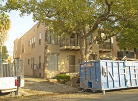 1206 Beachwood Dr Apartments