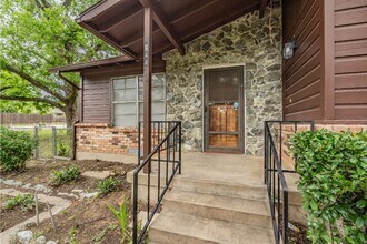 1344 Mulholland Dr in Grapevine, TX - Building Photo - Building Photo