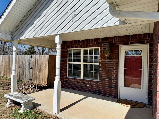 1 Wilton Ln in Bella Vista, AR - Foto de edificio - Building Photo