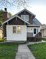 901 21st Ave SE in Minneapolis, MN - Building Photo