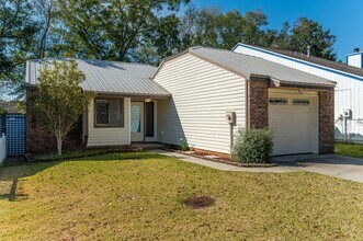 101 Cedar Ridge Way in Niceville, FL - Building Photo - Building Photo