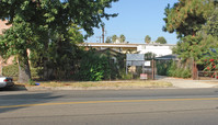 5915 Hazeltine Ave in Van Nuys, CA - Building Photo - Building Photo