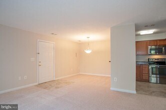 6919 Mary Caroline Cir in Alexandria, VA - Building Photo - Building Photo