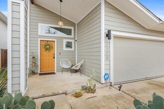 5309 Daimler Dr in Austin, TX - Building Photo - Building Photo