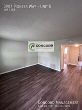 3907 Pioneer Way-Unit -Unit B in Greensboro, NC - Building Photo - Building Photo