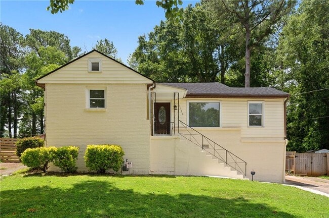 property at 1338 Montreat Ave SW