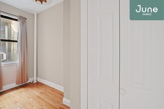 31 Saint Marks Pl-Unit -A in New York, NY - Building Photo - Building Photo