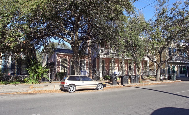 1213-1217 Carondelet St in New Orleans, LA - Building Photo - Building Photo