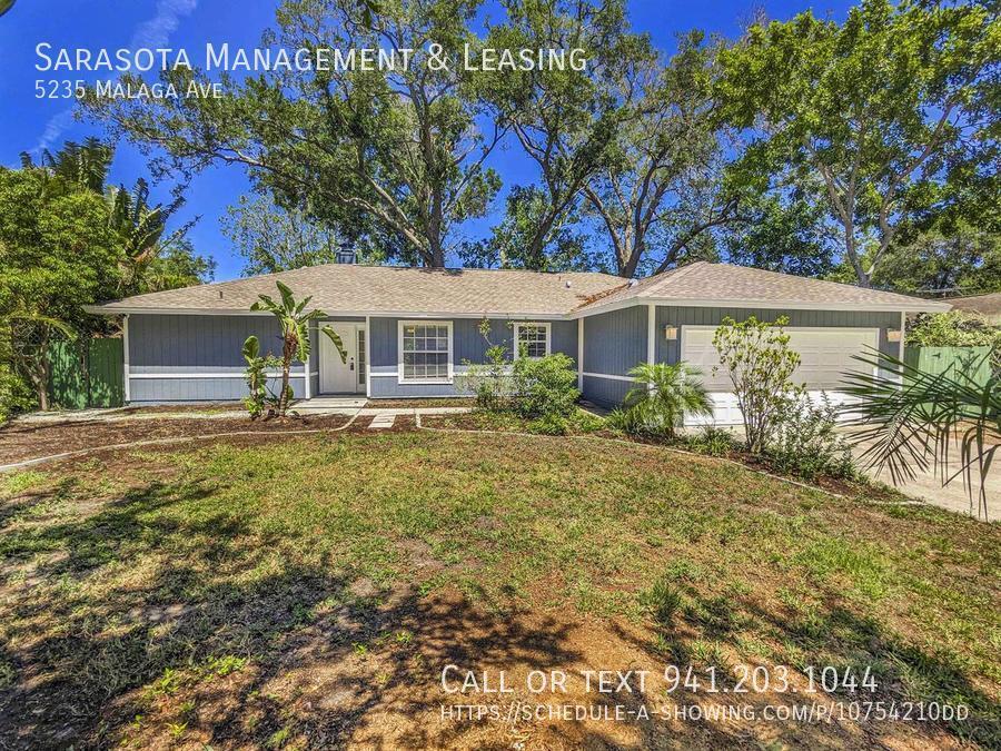 5235 Malaga Ave in Sarasota, FL - Building Photo